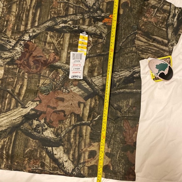 COPY - NWT- Mens Mossy Oak T-Shirt, Size XL & Sublimated Crew Support Socks,Siz… - Picture 7 of 9